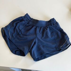 Lululemon Hotty Hot short